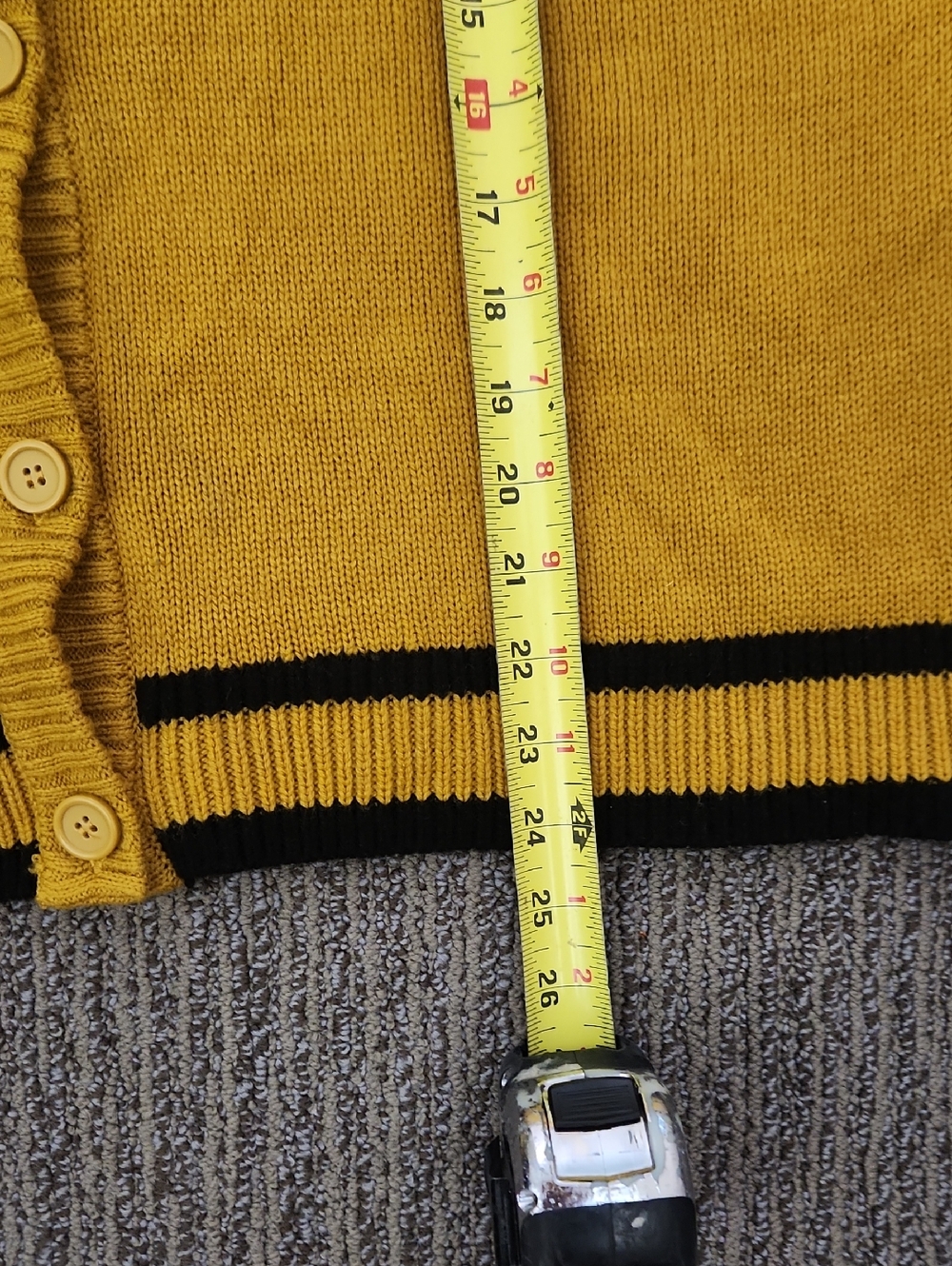 Wizarding World Harry Potter Hufflepuff Sweater Size XL - Picture 13 of 13